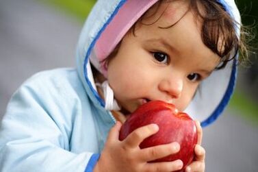 eating unwashed fruit as a cause of parasitic infection